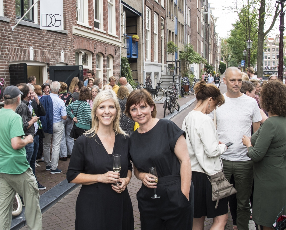 over ons