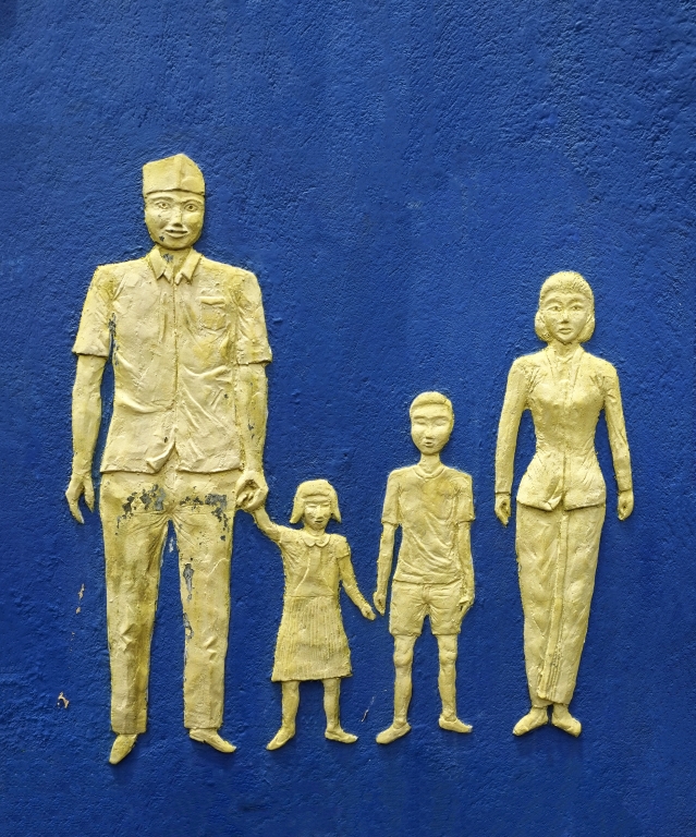 Indonesian Family Portrait Series No.21